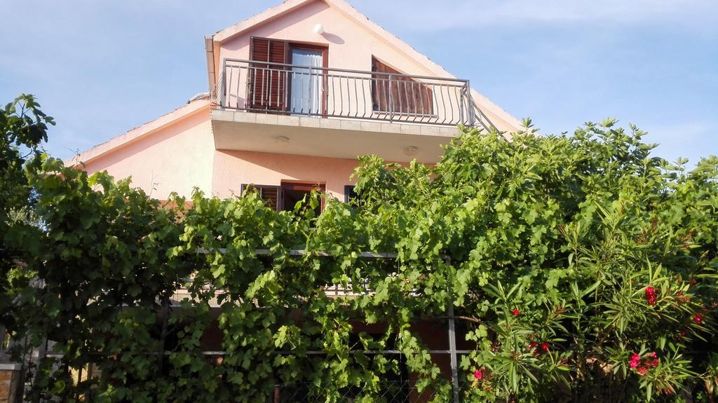 Apartment Vrulje Gornji Karin Exterior foto