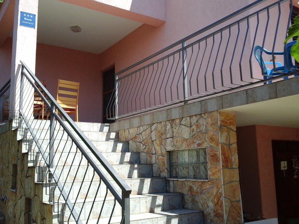 Apartment Vrulje Gornji Karin Exterior foto